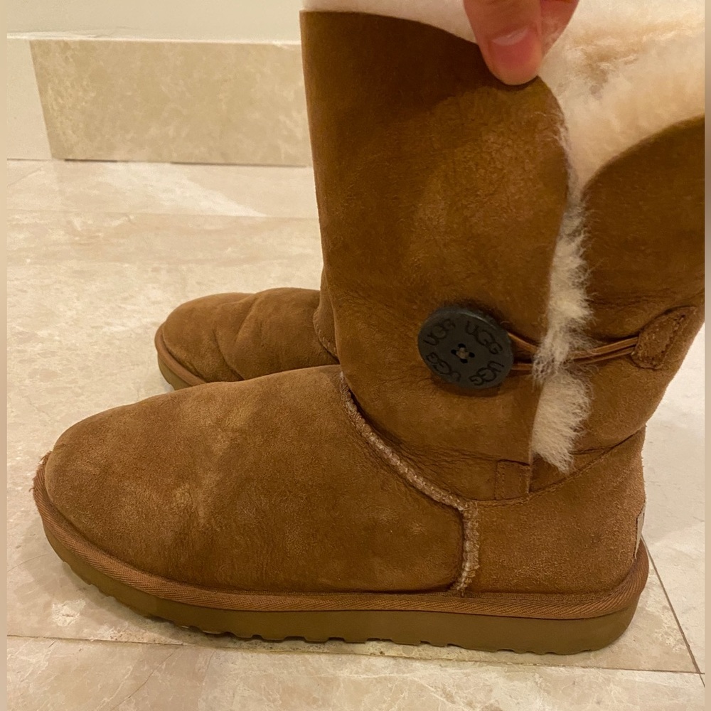 Bailey Button II Water Resistant Genuine Shearling Ugg Boot